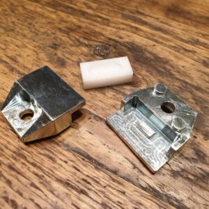 BMW Z1 roadster Halter Fensterheber Anschlag rechts